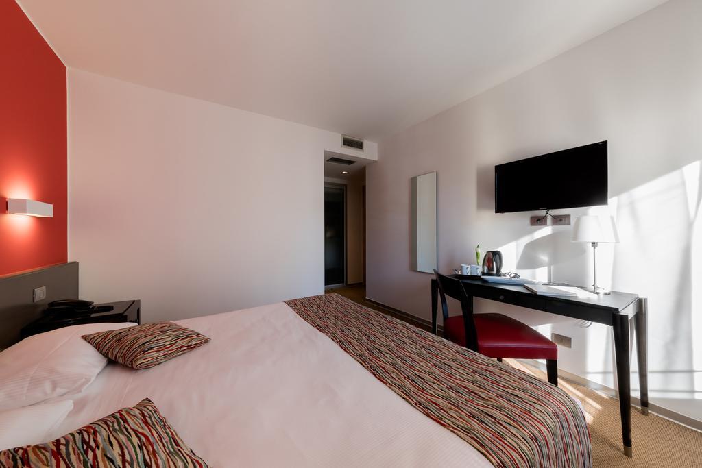 Hotel Valeria Villa Opicina Buitenkant foto